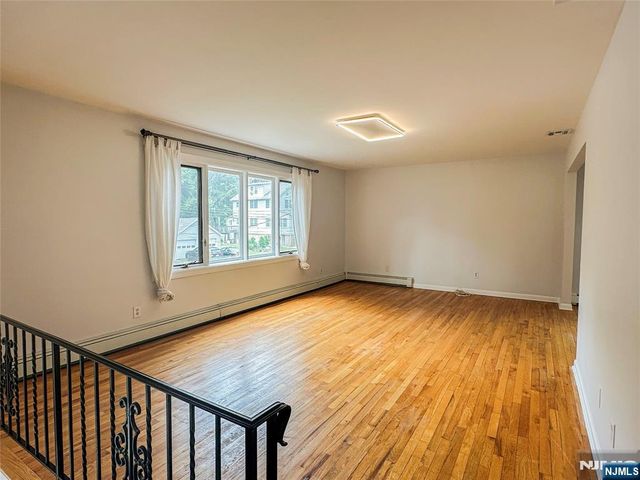 217 Rockland Avenue, Norwood, NJ 07648