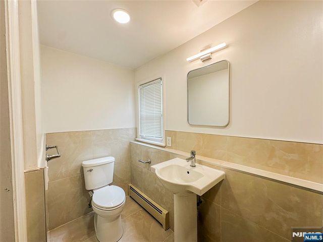 217 Rockland Avenue, Norwood, NJ 07648