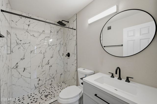 1651 E APOLLO Road, Phoenix, AZ 85042