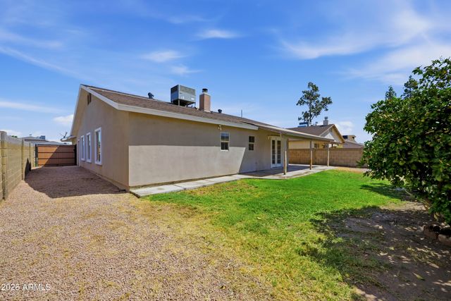1651 E APOLLO Road, Phoenix, AZ 85042