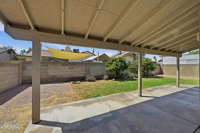 1651 E APOLLO Road, Phoenix, AZ 85042
