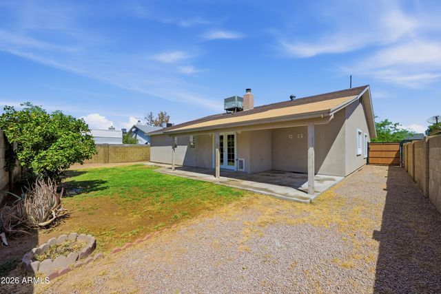 1651 E APOLLO Road, Phoenix, AZ 85042