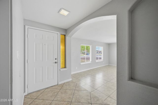 1651 E APOLLO Road, Phoenix, AZ 85042