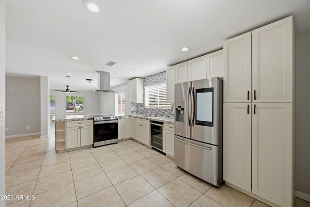 1651 E APOLLO Road, Phoenix, AZ 85042