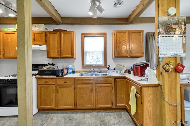 7599 State Road, Colden, NY 14033