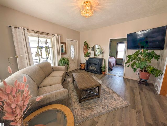 2372 N Merritt Road, Merritt, MI 49667