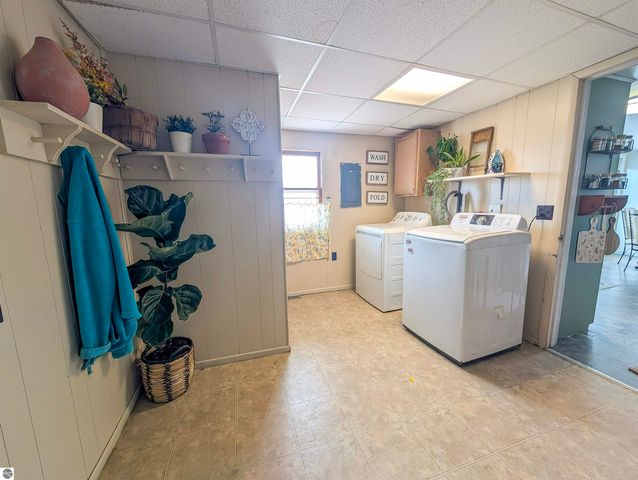 2372 N Merritt Road, Merritt, MI 49667