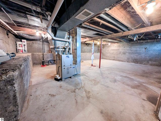 2372 N Merritt Road, Merritt, MI 49667