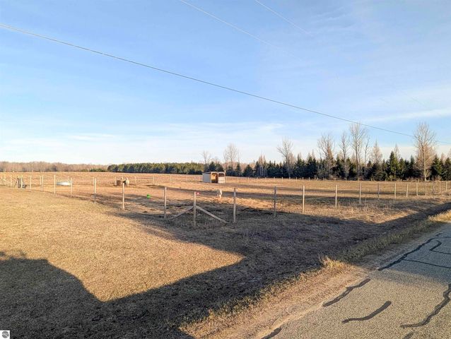 2372 N Merritt Road, Merritt, MI 49667