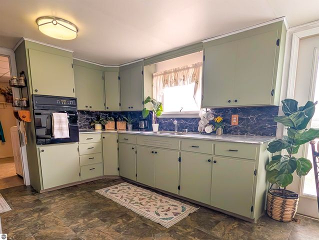 2372 N Merritt Road, Merritt, MI 49667