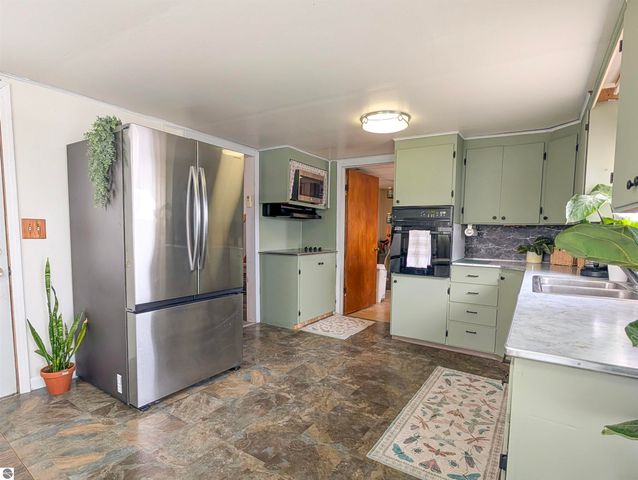 2372 N Merritt Road, Merritt, MI 49667