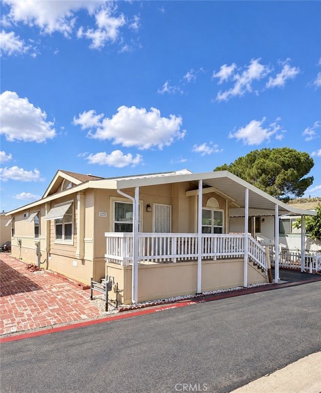 18323 Soledad Canyon Road 17, Canyon Country, CA 91387 — exterior