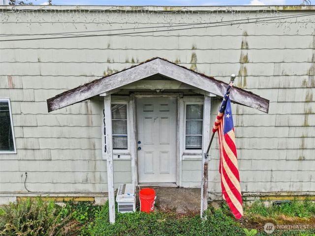 22018 76th Avenue W, Edmonds, WA 98026