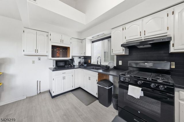 142 Main Ave C, Passaic City, NJ 07055