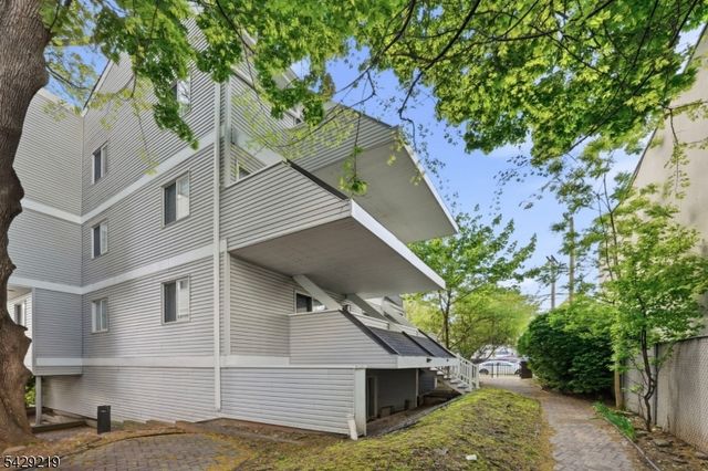 142 Main Ave C, Passaic City, NJ 07055