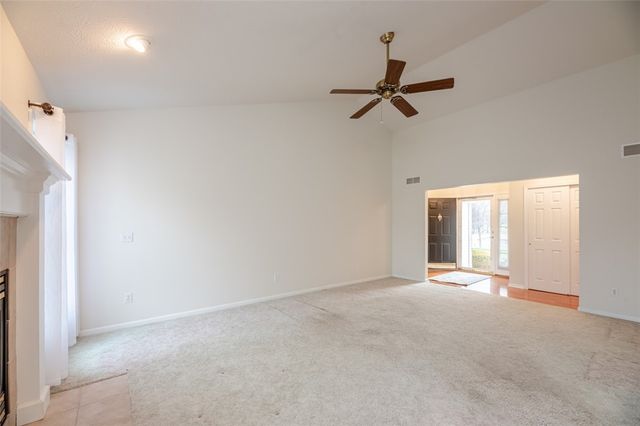 48 Leamington Circle, Greece, NY 14626