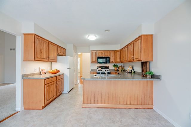 48 Leamington Circle, Greece, NY 14626