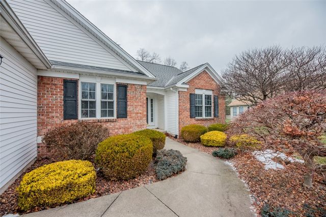 48 Leamington Circle, Greece, NY 14626