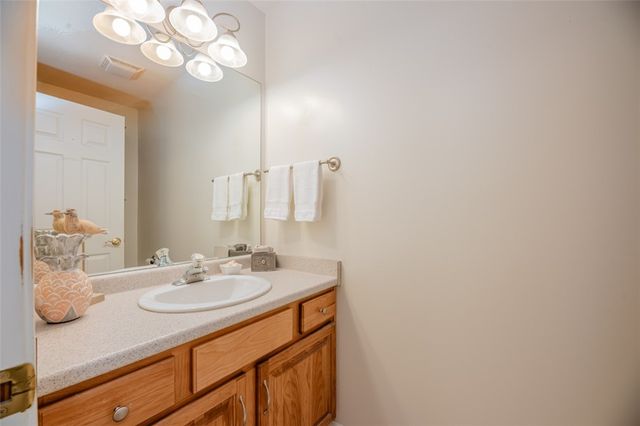 48 Leamington Circle, Greece, NY 14626