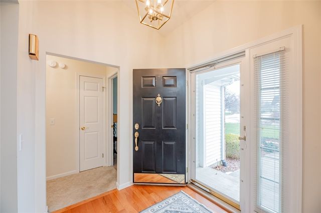 48 Leamington Circle, Greece, NY 14626