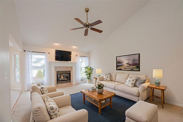 48 Leamington Circle, Greece, NY 14626