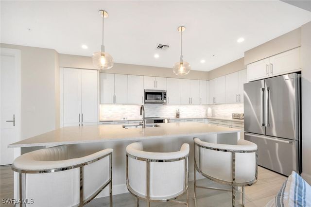 1111 Central AVE 511, Naples, FL 34102