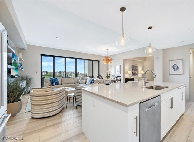 1111 Central AVE 511, Naples, FL 34102