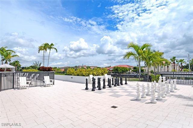 1111 Central AVE 511, Naples, FL 34102