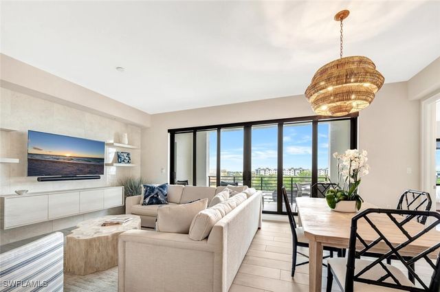 1111 Central AVE 511, Naples, FL 34102