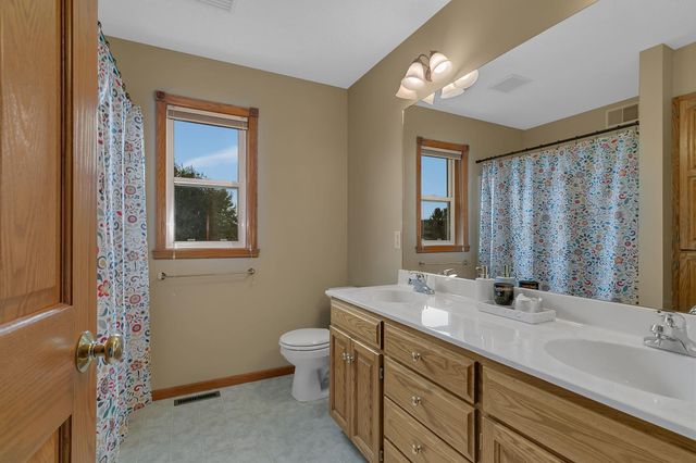 1806 Case Lane, Saint Cloud, MN 56303