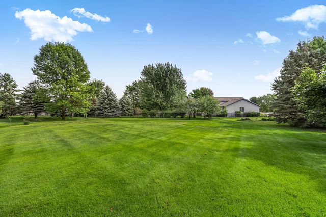 1806 Case Lane, Saint Cloud, MN 56303