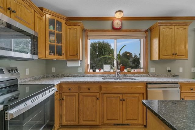 1806 Case Lane, Saint Cloud, MN 56303