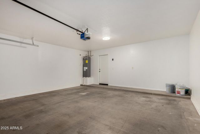 6038 N ALMANZA Lane, Litchfield Park, AZ 85340