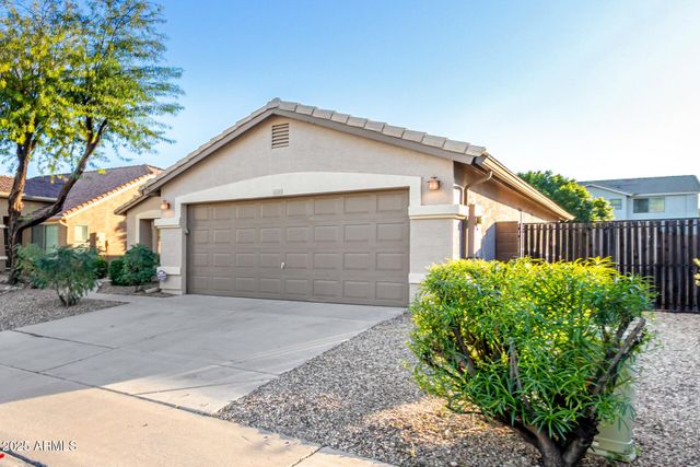 6038 N ALMANZA Lane, Litchfield Park, AZ 85340