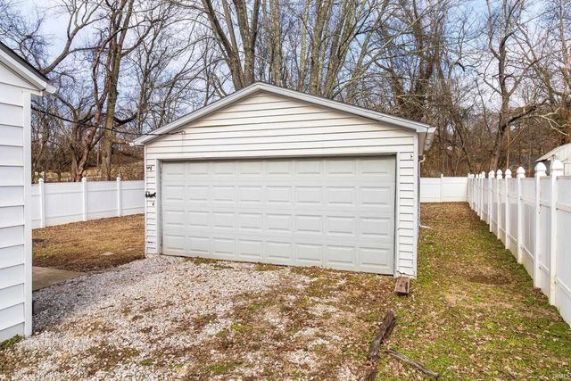 1425 Wimberg Road, Evansville, IN 47710