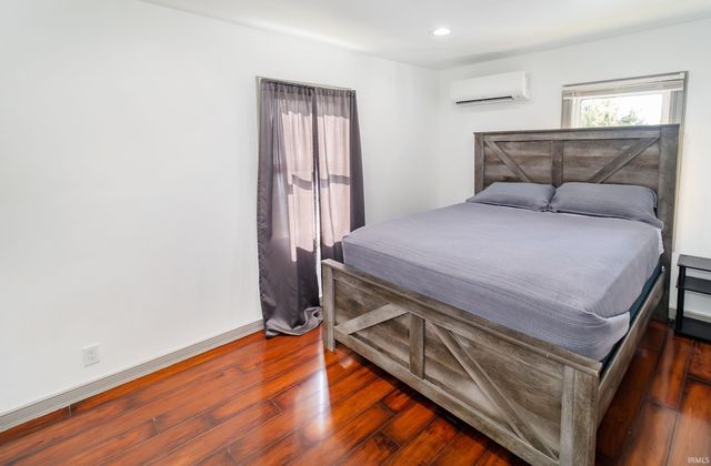 1425 Wimberg Road, Evansville, IN 47710