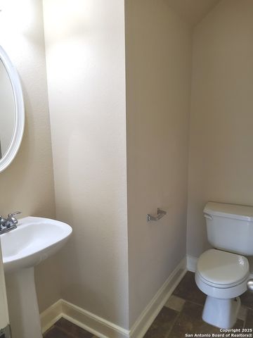 21735 Thunder Basin, San Antonio, TX 78261