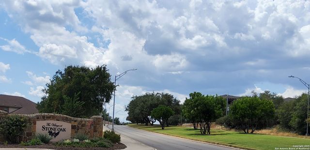 21735 Thunder Basin, San Antonio, TX 78261