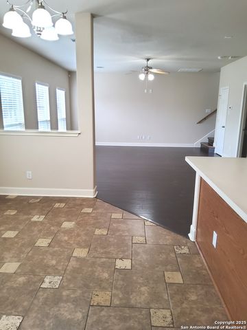 21735 Thunder Basin, San Antonio, TX 78261