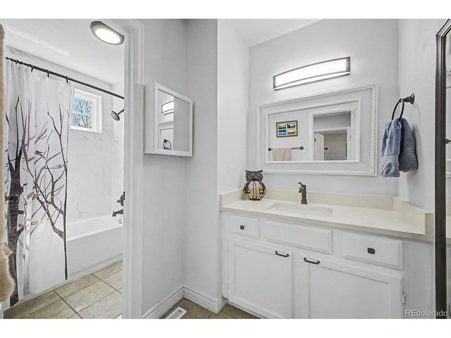 7944 S Depew St B, Littleton, CO 80128