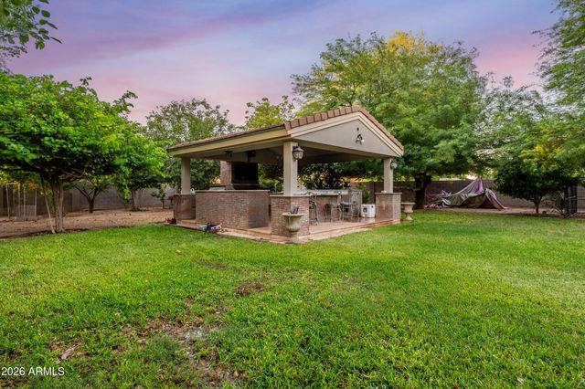 2311 N 104th Drive, Avondale, AZ 85392