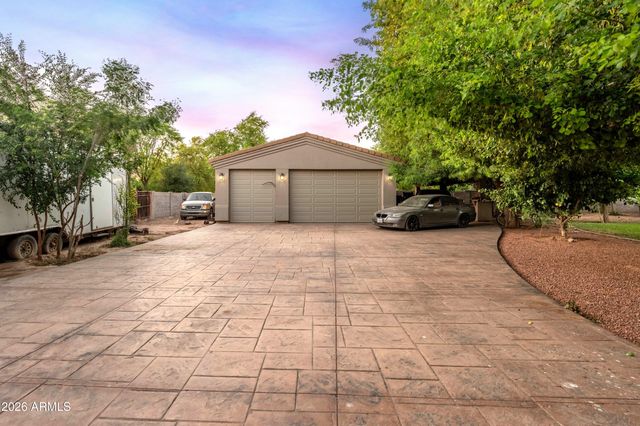 2311 N 104th Drive, Avondale, AZ 85392
