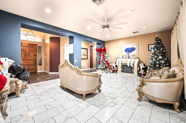 2311 N 104th Drive, Avondale, AZ 85392