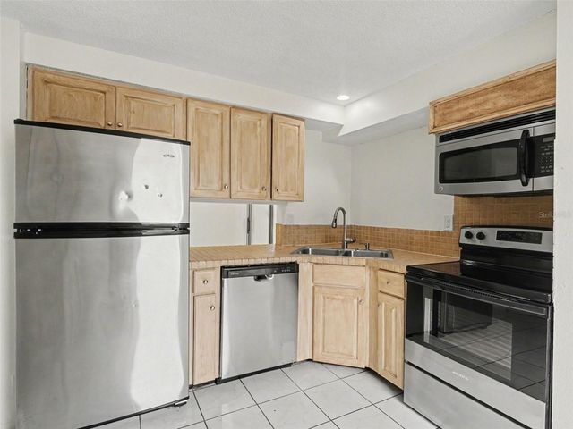 4037 MAVERICK AVENUE, Sarasota, FL 34233