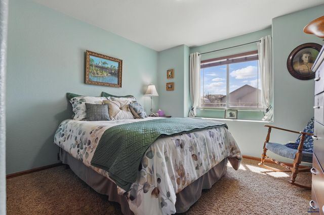 2940 MOTHERLODE DR, Rapid City, SD 57702