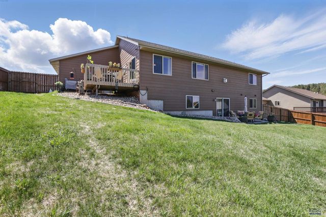 2940 MOTHERLODE DR, Rapid City, SD 57702
