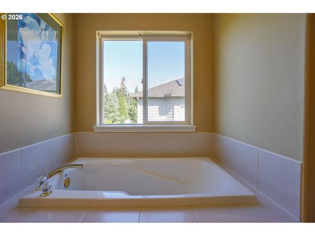 4461 Nw BASS St, Camas, WA 98607