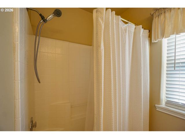 4461 Nw BASS St, Camas, WA 98607