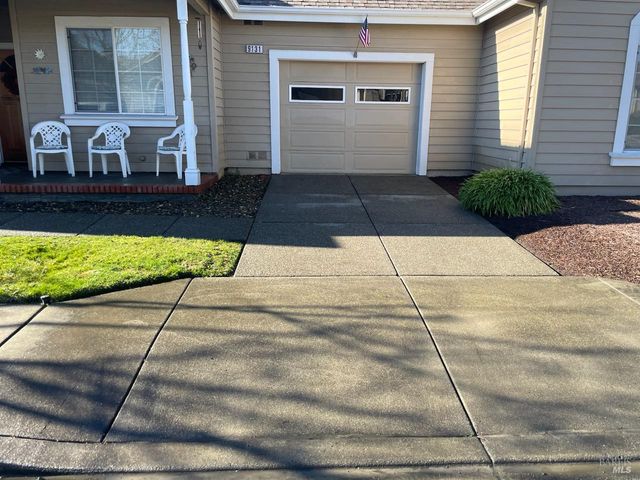 9131 Benny Goodman Way, Windsor, CA 95492