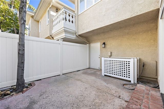 2463 Irvine C1, Costa Mesa, CA 92627